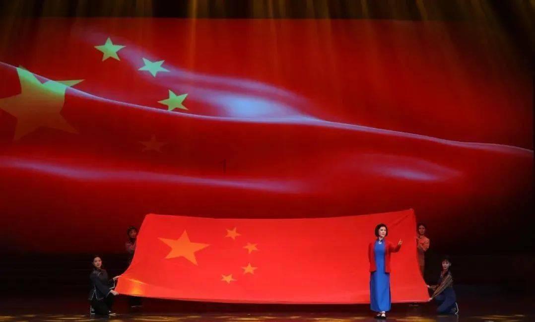 海南一宠物店回应“员工被指虐狗”：